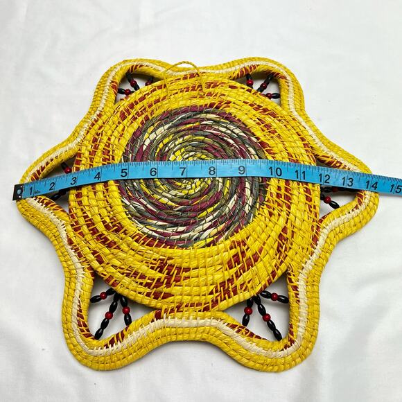 Handmade Chambira Palm Fiber Basket Woven By Artisan From Peruvian Amazon - Picture 8 of 8